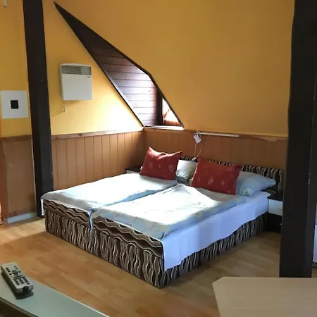 Vakacio Ueduelo רבפולופ